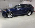 Image #3 of 2022 Toyota Highlander LE