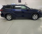 Image #8 of 2022 Toyota Highlander LE