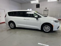 2023 Chrysler Pacifica Touring