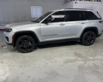 Image #3 of 2023 Jeep Grand Cherokee Altitude