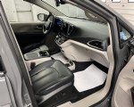 Image #12 of 2022 Chrysler Pacifica Touring L